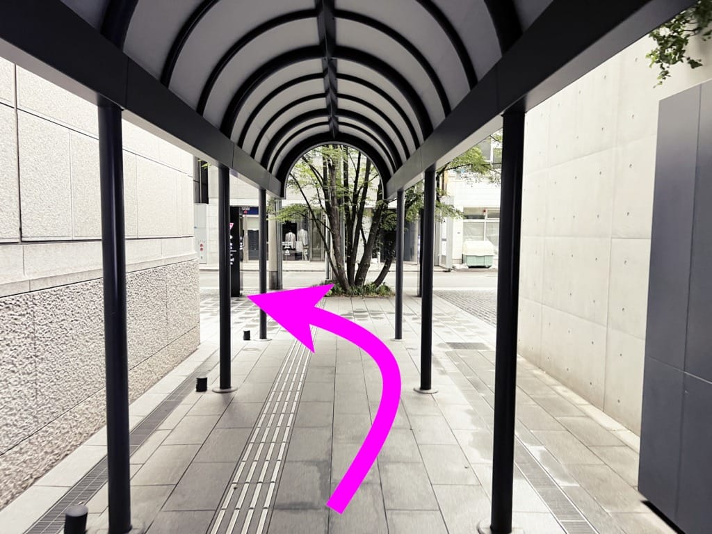 セントレジス大阪 アクセス 最寄駅 出口