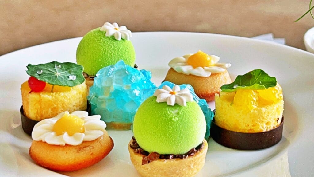 セントレジス大阪　アフタヌーンティー