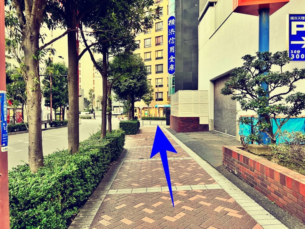 横浜ベイシェラトン　コンビニ