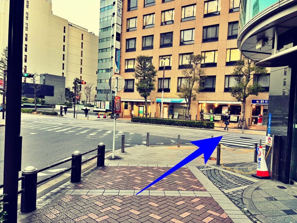 横浜ベイシェラトン　コンビニ