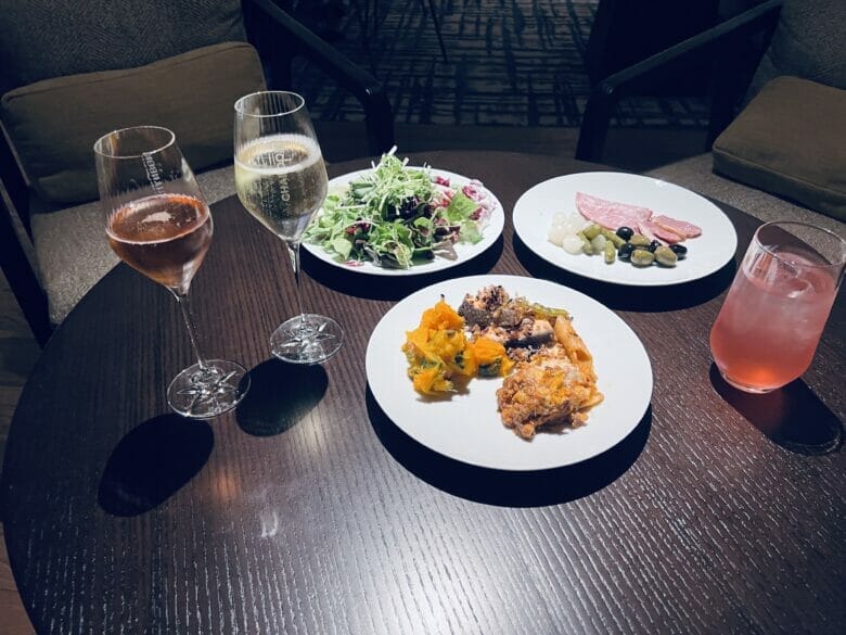 ウェスティン横浜　クラブラウンジ　カクテルタイム　プラチナ