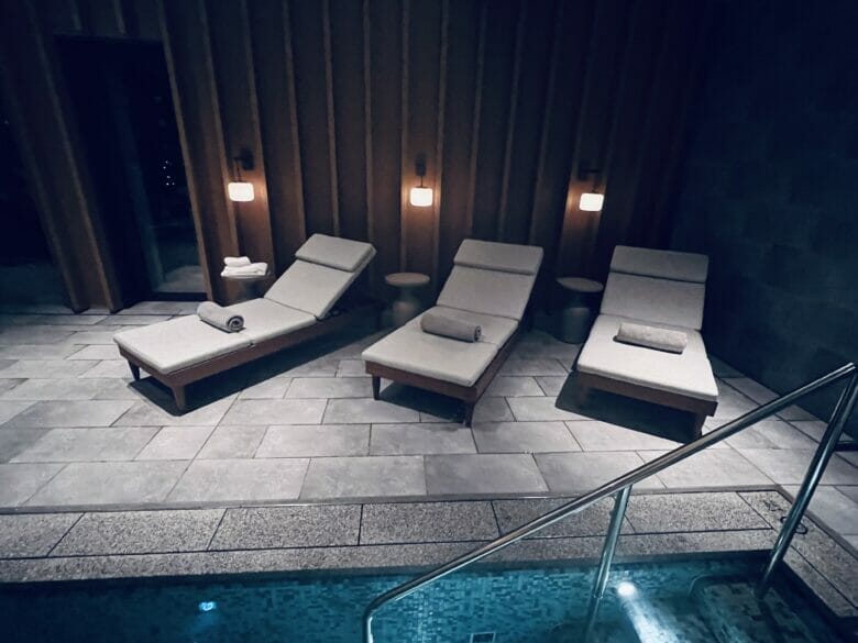 ウェスティン横浜　プール