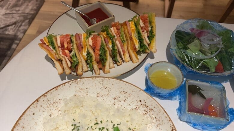 コートヤードバイマリオット名古屋　ルームサービス　インルームダイニング　メニュー