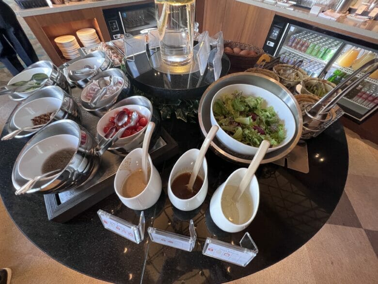 横浜ベイシェラトンホテル＆タワーズ　クラブラウンジ　朝食　ブログ　プラチナ　時間