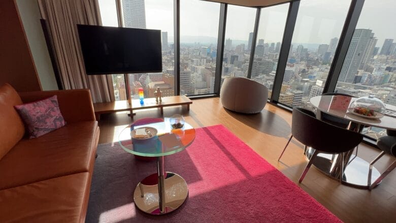 W大阪 プラチナ特典 アップグレード ラウンジ 画像