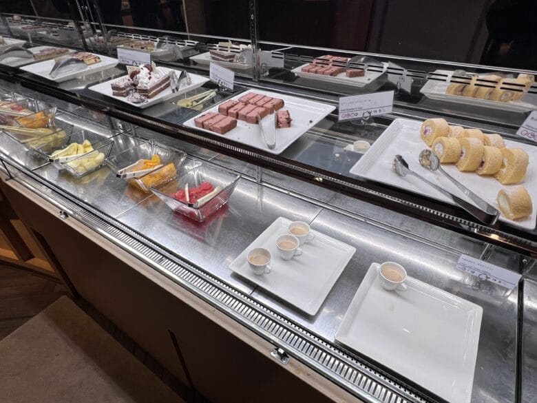 シェラトングランデトーキョーベイ　クラブラウンジ　アルコール　夜ご飯