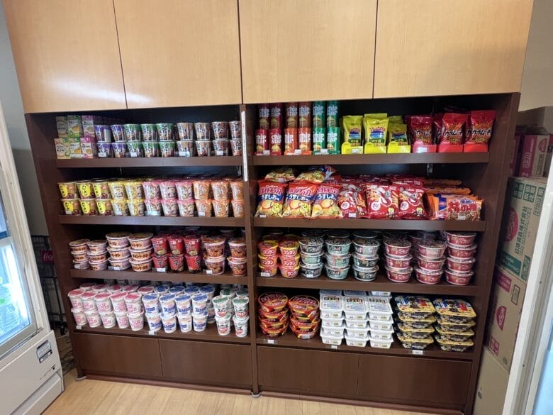 シェラトングランデトーキョーベイ　コンビニ　売店