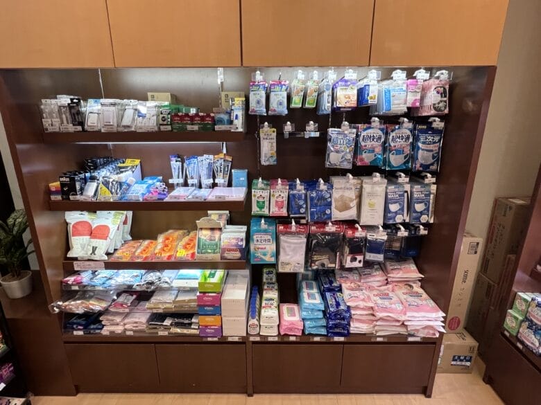 シェラトングランデトーキョーベイ　コンビニ　売店