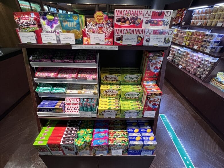 シェラトングランデトーキョーベイ　コンビニ　売店