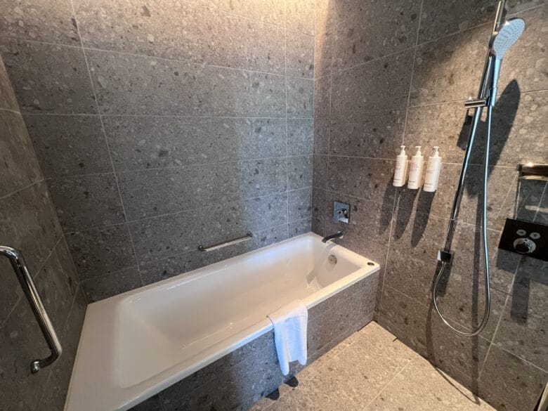 長崎マリオットホテル　部屋　コーナースイート