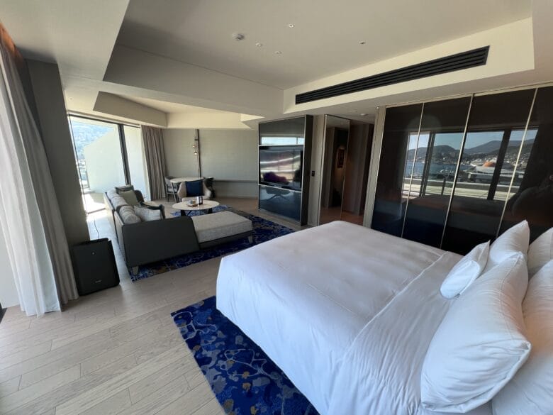 長崎マリオットホテル　部屋　コーナースイート