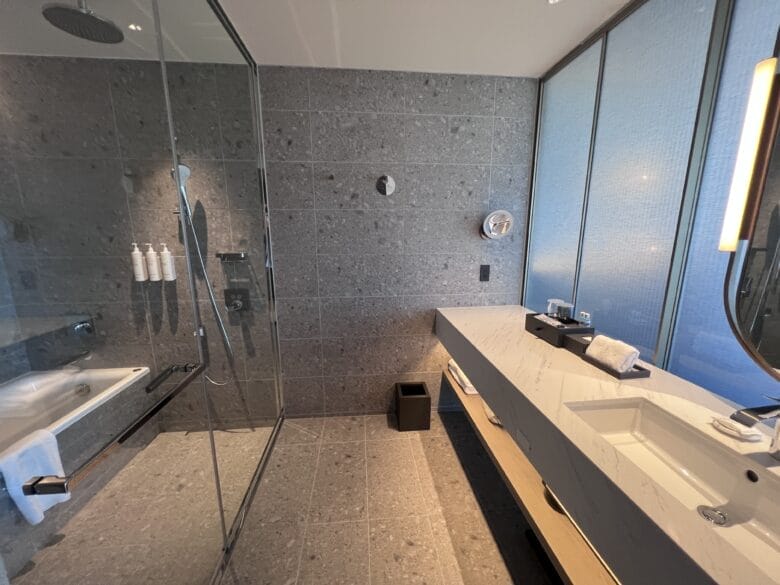 長崎マリオットホテル　部屋　コーナースイート