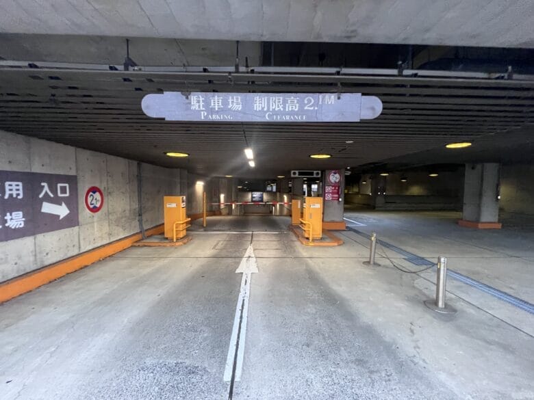 シェラトングランデ東京ベイ　シェラトン東京　駐車場　パーキング