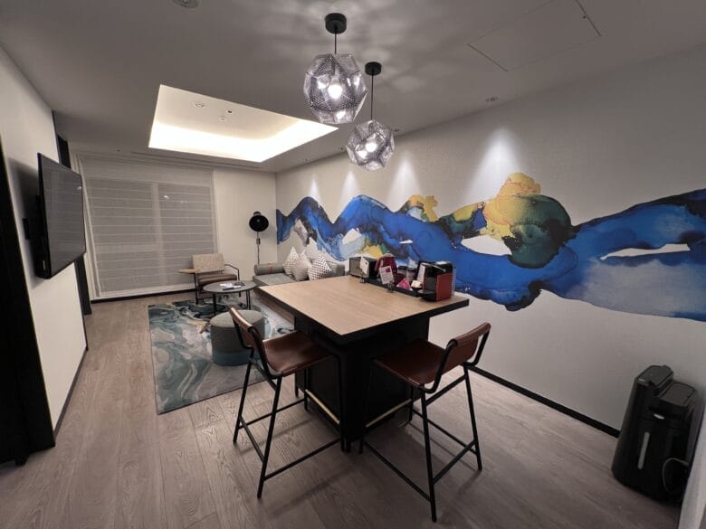 アロフト堂島　スイート