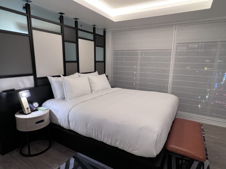 アロフト堂島　スイート