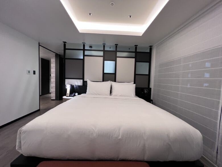 アロフト堂島　スイート