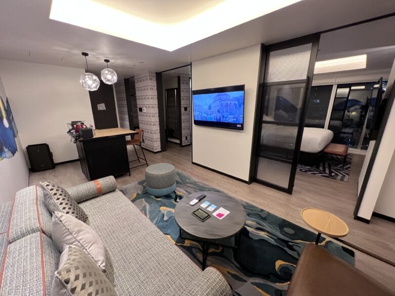 アロフト堂島 スイート